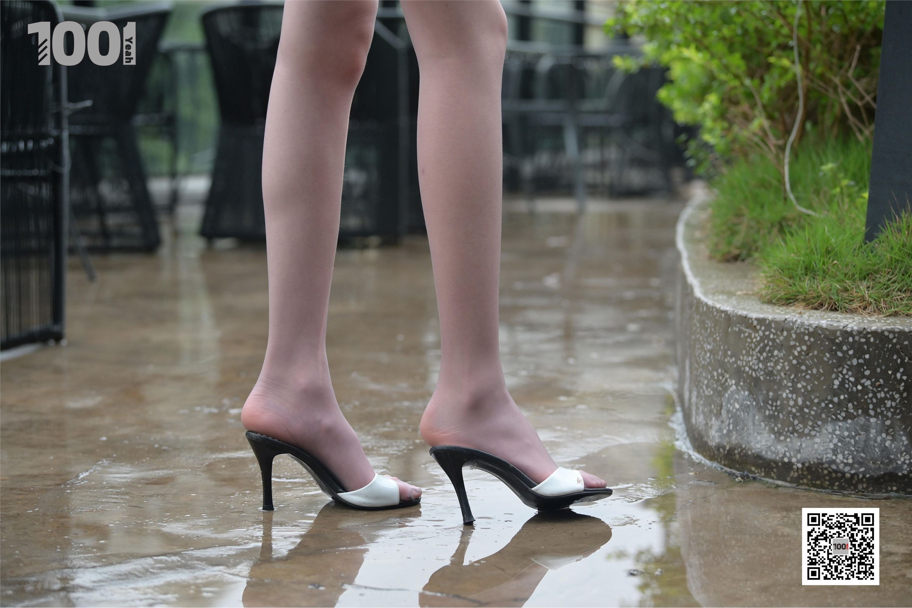 IESS异思趣向  一千零一夜《雨中漫步4》